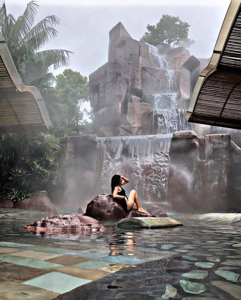 Zip Lining + Los Lagos Hot Springs