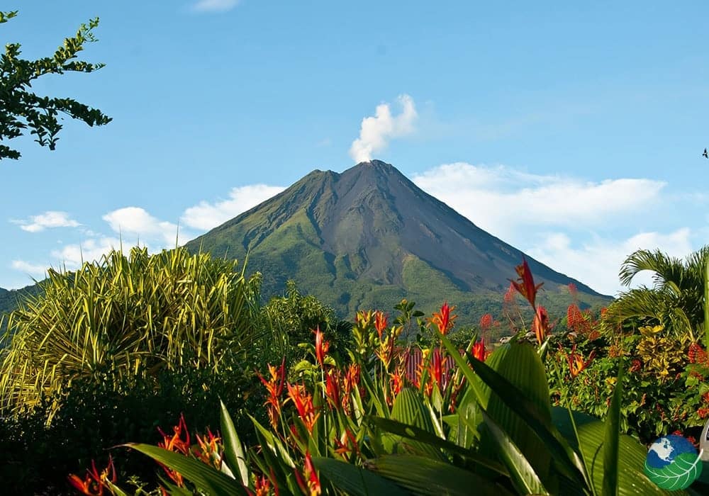 The Ultimate Guide to La Fortuna: Volcanoes, Thermal Springs, and Sloth Spotting